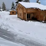 Chalet Beautiful Old Style 8 -12 Person With A Modern Extension *