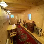 Beautiful Old Style 8 -12 Person With A Modern Extension *