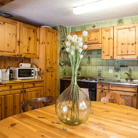 Beautiful Old Style 8 -12 Person With A Modern Extension Chalet La Tzoumaz