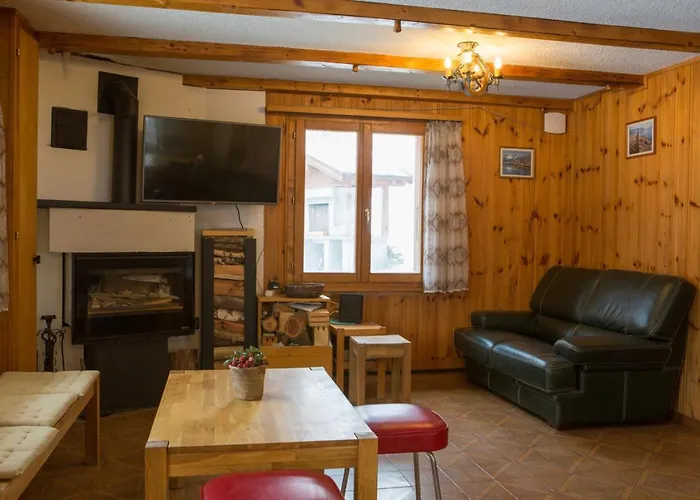 Chalet Beautiful Old Style 8 -12 Person With A Modern Extension La Tzoumaz