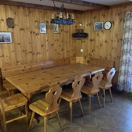 Шале Beautiful Old Style 8 -12 Person With A Modern Extension *