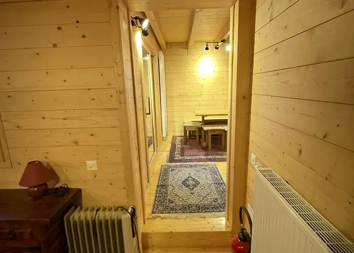 Beautiful Old Style 8 -12 Person With A Modern Extension Шале Ла-Тзума